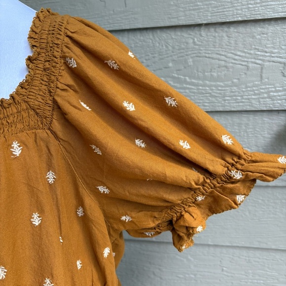 Old Navy Women Milkmaid Mini Dress Tiered Dainty Floral Embroidery Mustard sz 2X - Picture 5 of 12